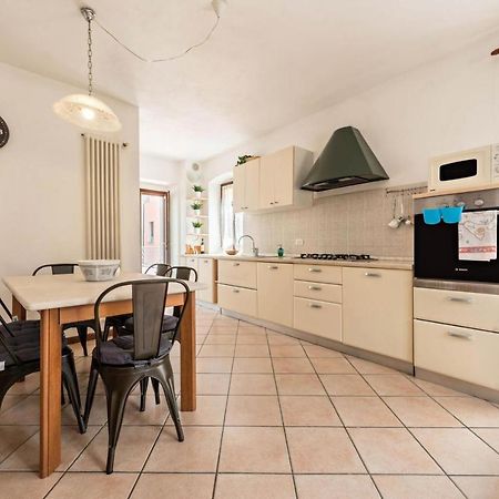 דירות מאלצ'סינה La Casa Del Borgo Con Parcheggio מראה חיצוני תמונה